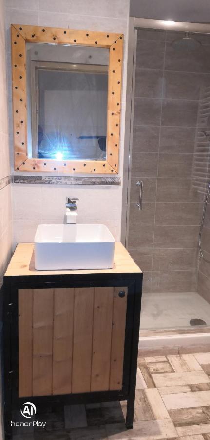 Les Fontanilles Odeillo Chalet 60 Wifi & Parking Gratuit Expose Plein Sud & Plein Pied , Draps & Serviettes De Toilettes Non Inclus, Sabanas Y Toallas No Incluidos Buitenkant foto